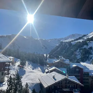 https://arc-1950-ambiance-chalet-luxe-5-7pers-dans-residence-5.hotels-rhonealpes.com